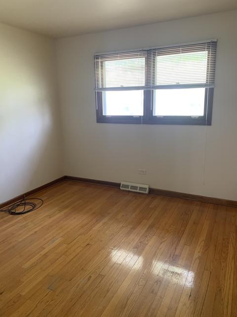 1303 Devonshire Dr, Joliet, IL 60435 photo 10