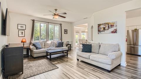 1139 Delta Ct, Elgin, IL 60123 photo 3