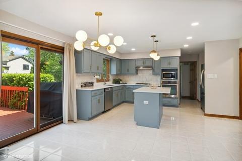 511 Rock Spring Ct, Naperville, IL 60565 photo 6