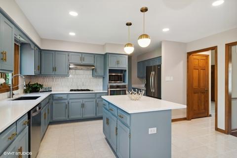 511 Rock Spring Ct, Naperville, IL 60565 photo 5