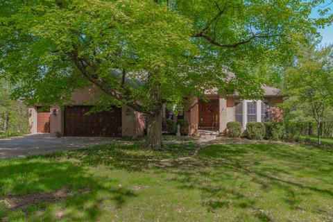 21221 Hidden Valley Loop, Lexington, IL 61753