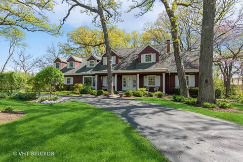 1031 Dairy Ln, Inverness, IL 60067