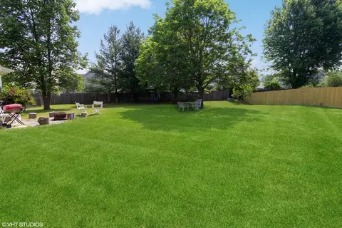 4602 Metcalf Ct, Plainfield, IL 60586 photo 9