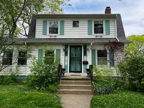 1108 W Daniel St, Champaign, IL 61821