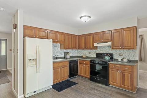 18436 Illi Indi Dr, Lansing, IL 60438 photo 7