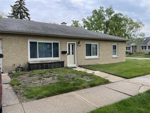 4446 Fishermans Ter, Lyons, IL 60534