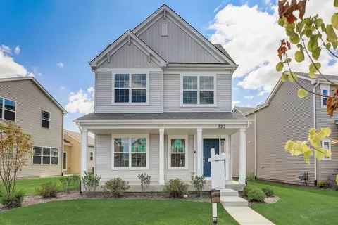 723 Station Blvd, Elburn, IL 60119