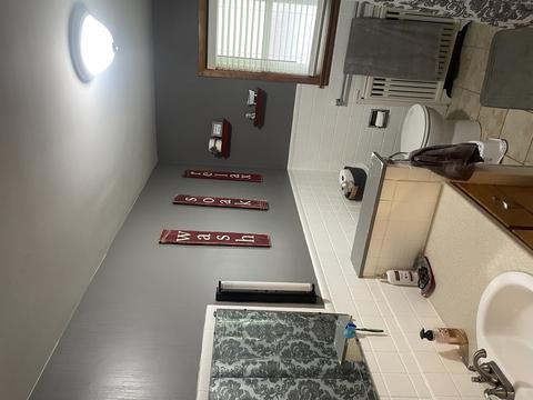 407 N Main St, Eureka, IL 61530 photo 6