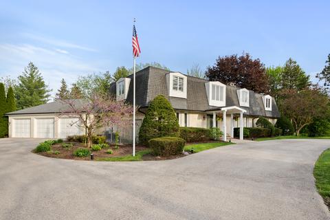 2566 Lincoln Ave, Long Grove, IL 60047
