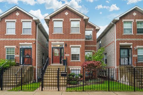 3622 S Prairie Ave, Chicago, IL 60653