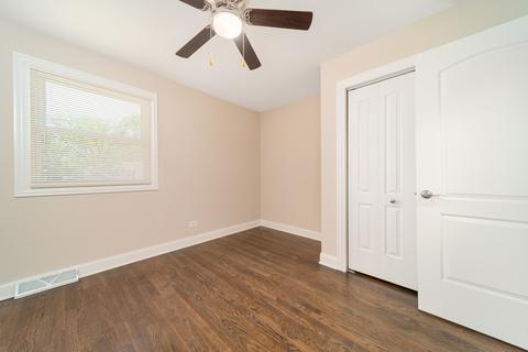 17010 Pine Ct, Hazel Crest, IL 60429 photo 9