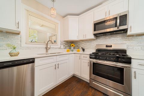 17010 Pine Ct, Hazel Crest, IL 60429 photo 7