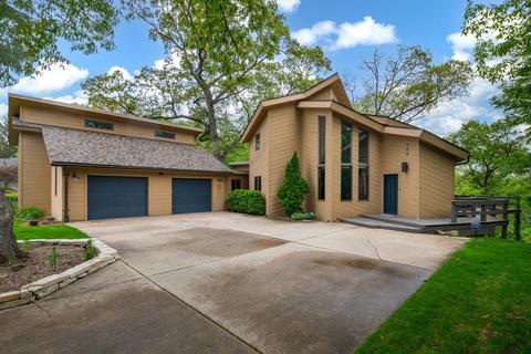 732 S Raven Rd, Shorewood, IL 60404