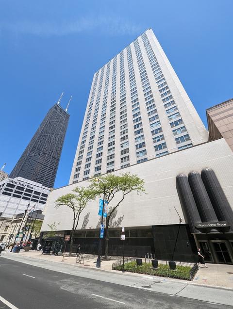 777 N Michigan Ave #3006, Chicago, IL 60611