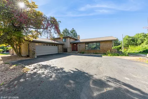 10511 Hillcrest Dr, Palos Park, IL 60464