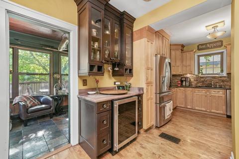 555 S Saylor Ave, Elmhurst, IL 60126 photo 11
