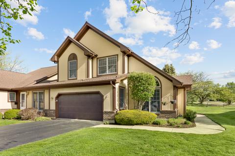 30635 Pebble Beach Cir, Genoa, IL 60135