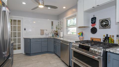 350 Flagstaff Ln, Hoffman Estates, IL 60169 photo 12