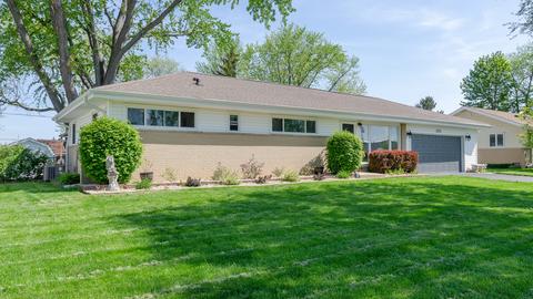 350 Flagstaff Ln, Hoffman Estates, IL 60169 photo 3