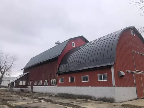 19529 Collins Rd, Marengo, IL 60152 photo 4