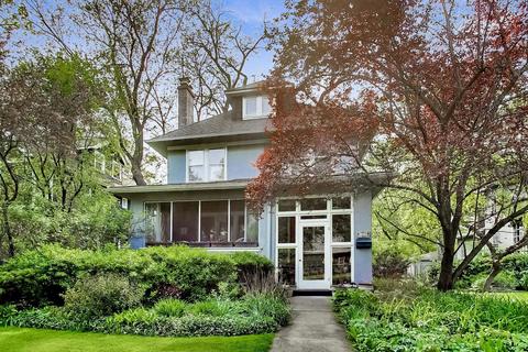 2406 Pioneer Rd, Evanston, IL 60201