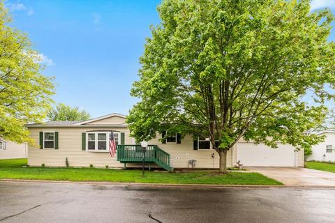321 Mallard Ln, Sandwich, IL 60548