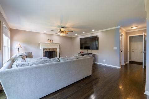 1532 Derby Ln, Bartlett, IL 60103 photo 8