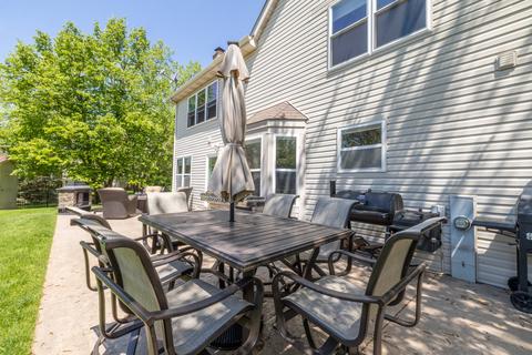 1532 Derby Ln, Bartlett, IL 60103 photo 35