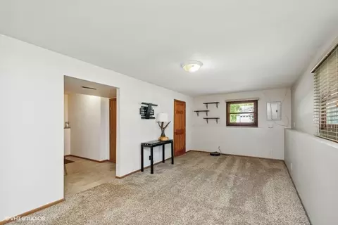 Undisclosed, Mchenry, IL 60050 photo 16