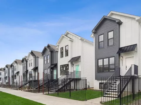 2505 W Lexington St, Chicago, IL 60612
