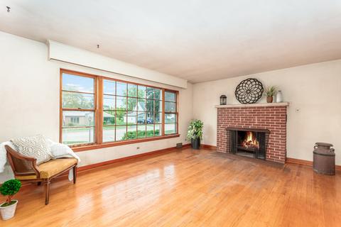 425 E Maple St, Lombard, IL 60148 photo 6