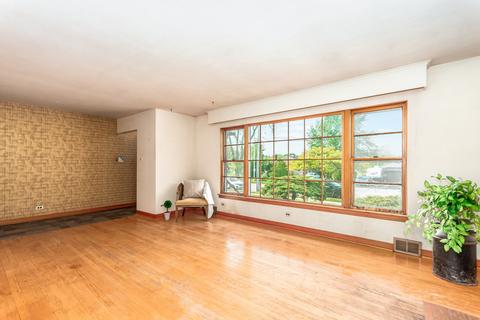 425 E Maple St, Lombard, IL 60148 photo 8