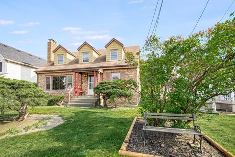 425 E Maple St, Lombard, IL 60148