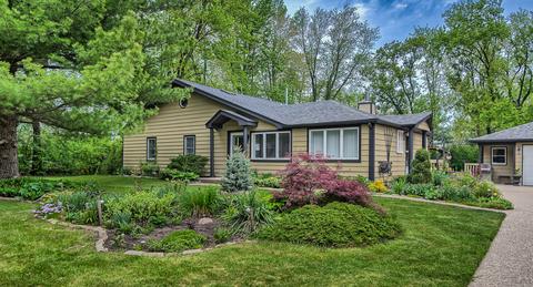 20905 N Birch St, Deerfield, IL 60015