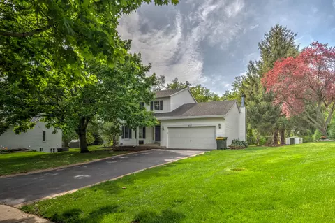 454 Hampton St, Cary, IL 60013