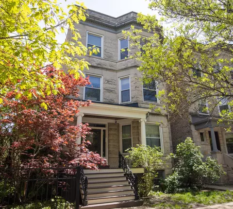 3727 N Lakewood Ave, Chicago, IL 60613
