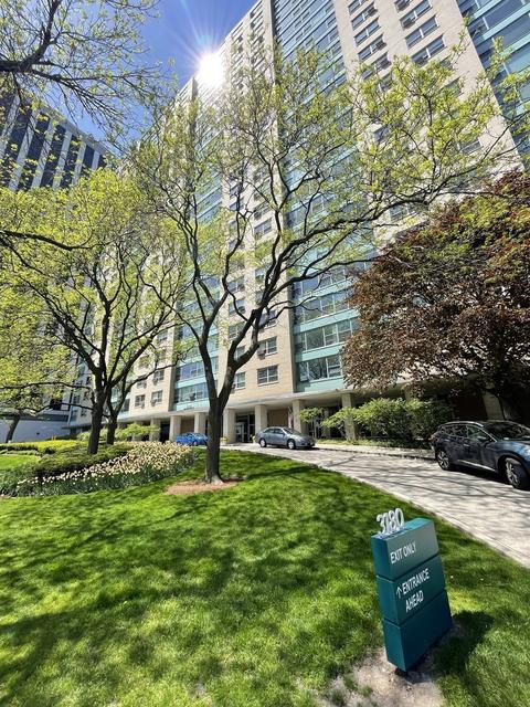 3180 N Lake Shore Dr #4C, Chicago, IL 60657