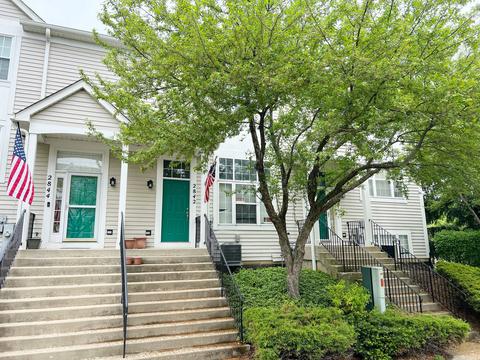 2842 Shelly Ln, Aurora, IL 60504