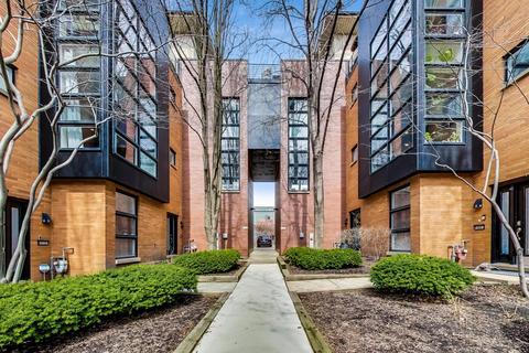 2012 W Willow St #A, Chicago, IL 60647