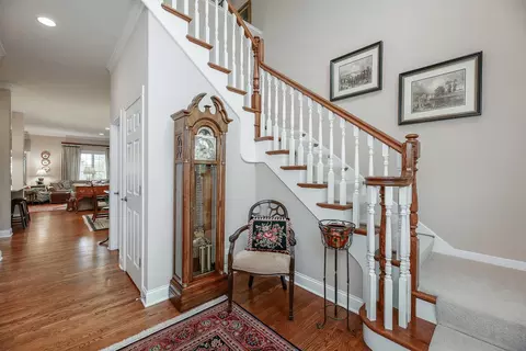 2040 Mackenzie Pl, Wheaton, IL 60187 photo 3