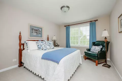 2040 Mackenzie Pl, Wheaton, IL 60187 photo 20