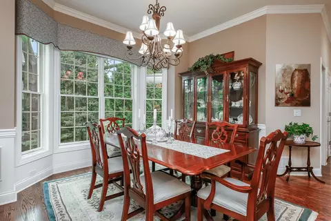 2040 Mackenzie Pl, Wheaton, IL 60187 photo 7