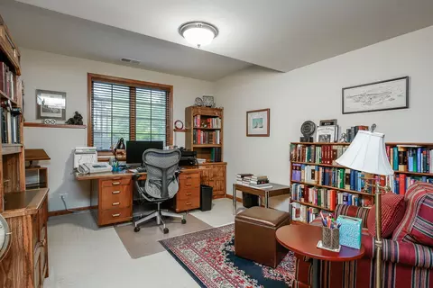 2040 Mackenzie Pl, Wheaton, IL 60187 photo 25