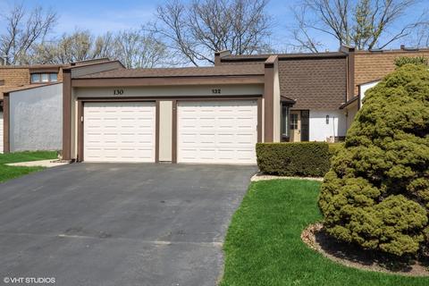 132 Cascade Dr, Indian Head Park, IL 60525
