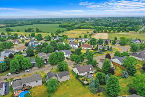619 Tanglewood Trl, Mchenry, IL 60050 photo 35