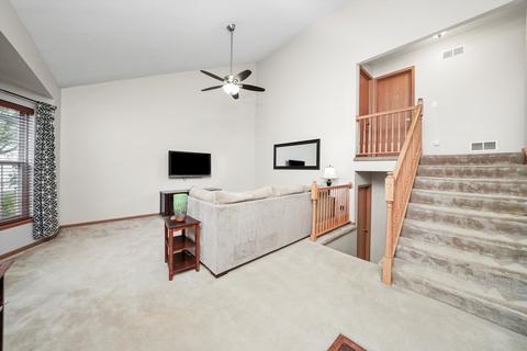 619 Tanglewood Trl, Mchenry, IL 60050 photo 8