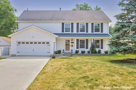 227 Glen Ave, Crystal Lake, IL 60014