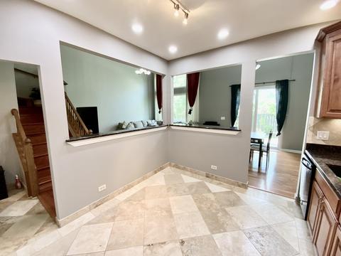 2299 Briar Ct, Hoffman Estates, IL 60169 photo 9