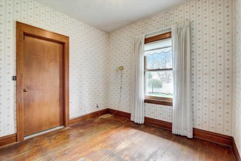 351 Jefferson Ave, Elgin, IL 60120 photo 16