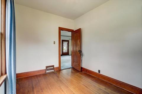 351 Jefferson Ave, Elgin, IL 60120 photo 15